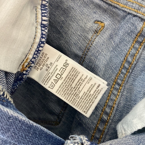 Gap True Skinny Mid Rise Distressed Jeans - Picture 9 of 9